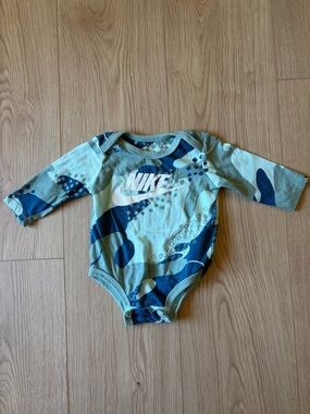 Nike Baby Long-Sleeve One-Piece Bodysuit - Blue